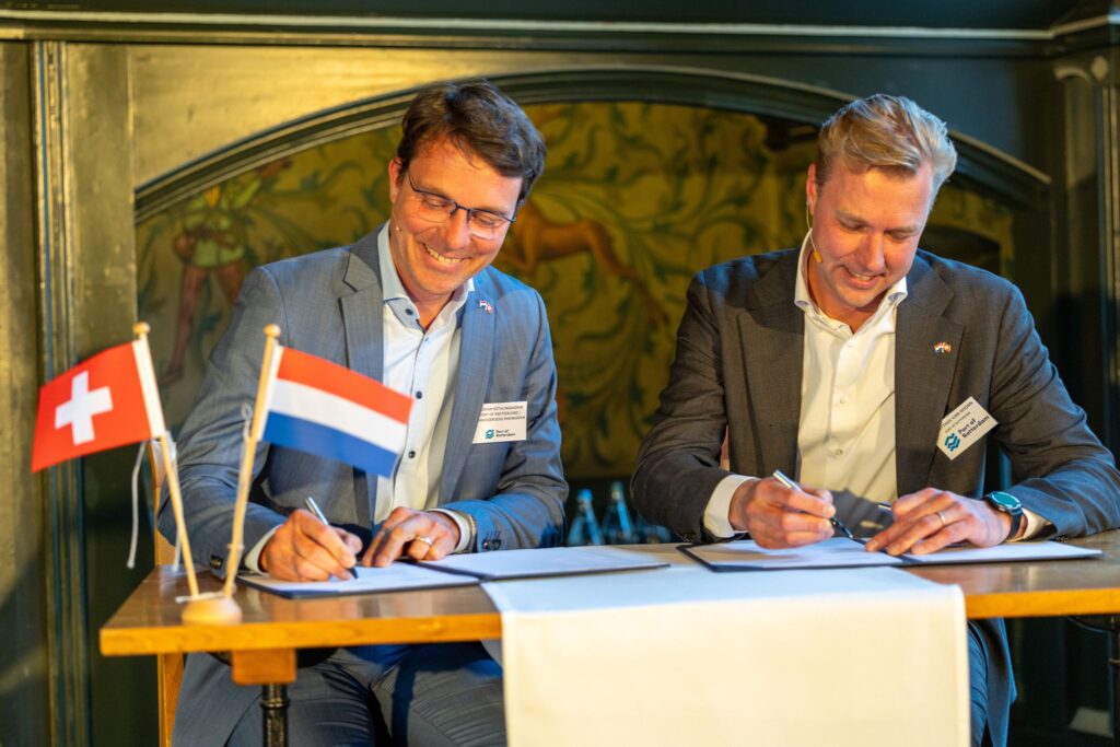 Schweizerische Rheinhäfen und Seehafen Rotterdam erneuern Absichtserklärung